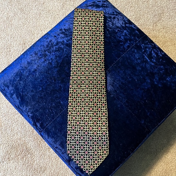 Laurant Benon necktie - Picture 1 of 3